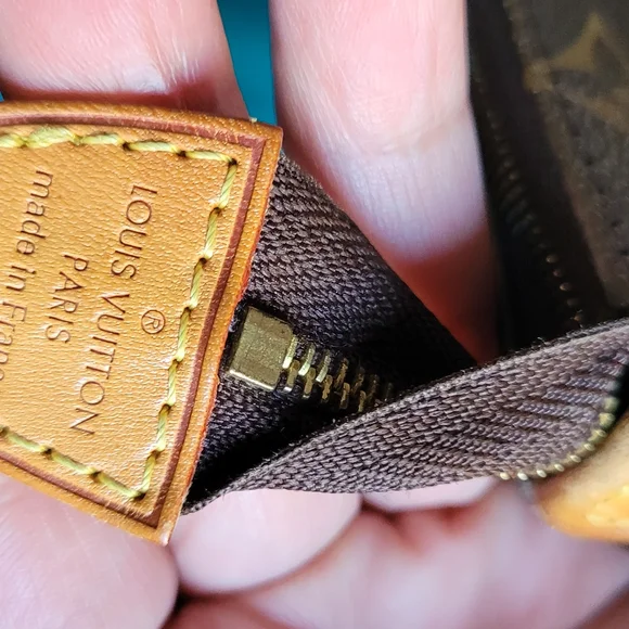 Louis Vuitton EVA Brown Monogram Crossbody - Picture 7 of 16